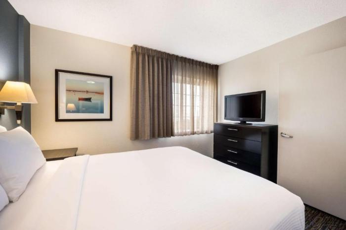 Sonesta Simply Suites St Louis مدينة ايرث الغرفة الصورة