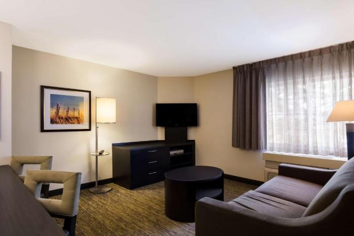Sonesta Simply Suites St Louis مدينة ايرث الغرفة الصورة